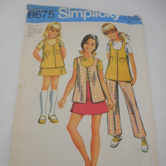 Vintage 1970s Girls Size 7 Simplicy pattern 8675 - Picture 1 of 2